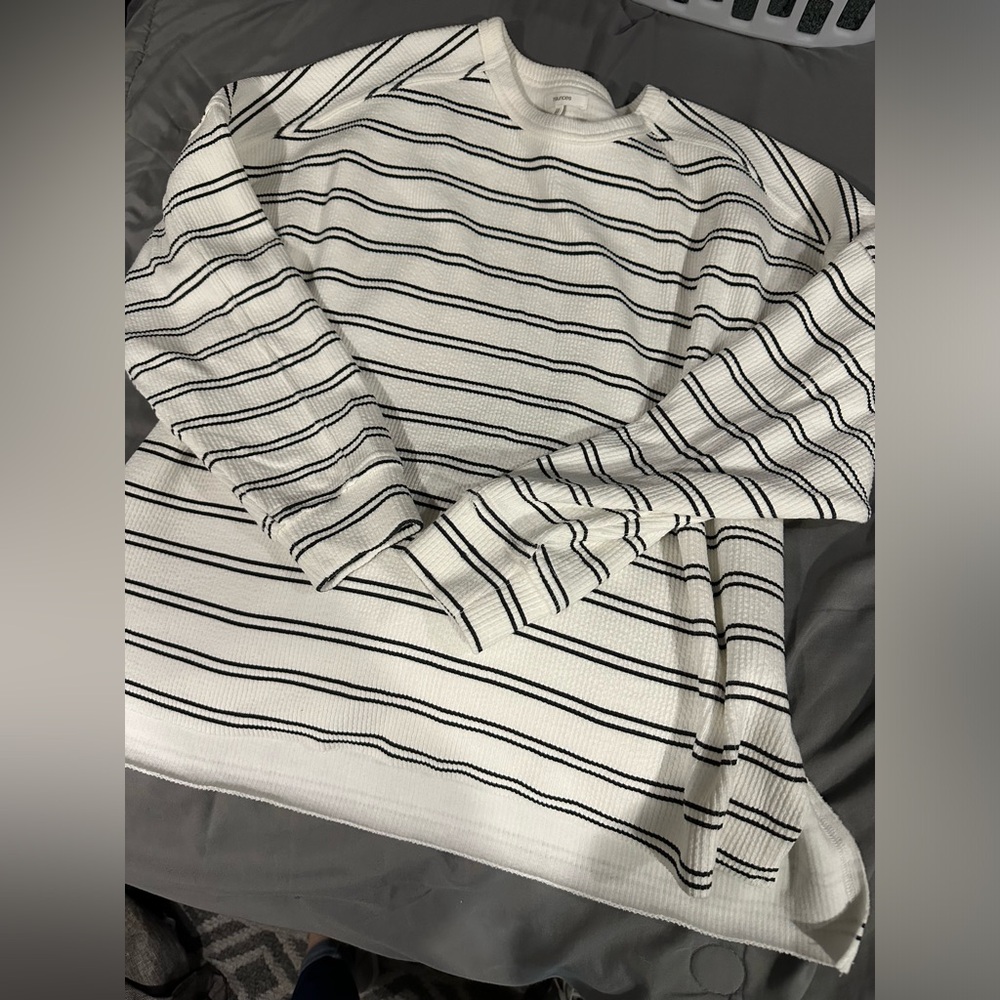 B&W sweater